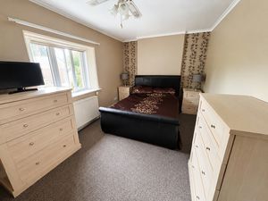 Bedroom- click for photo gallery